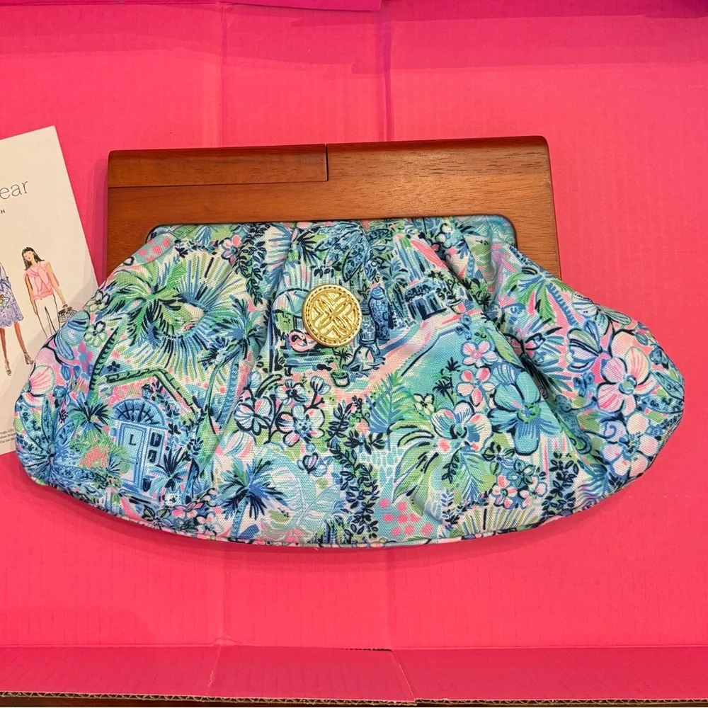 NEW Lilly Pulitzer Bermuda Clutch Lilly’s House 65th Anniversary Rare